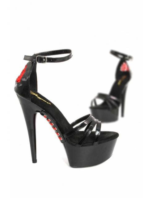 Chaussures à talons de 14cm avec semelle en cuir.
