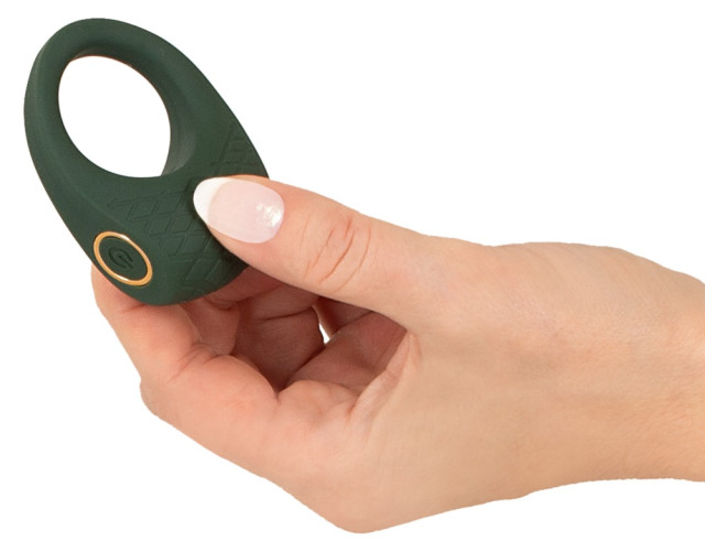 Cockring vibrant et rechargeable qui accompagne aussi bien les masturbations solos que les jeux à deux