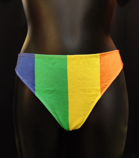 Culotte en coton motif arc-en-ciel cousue à la main en France