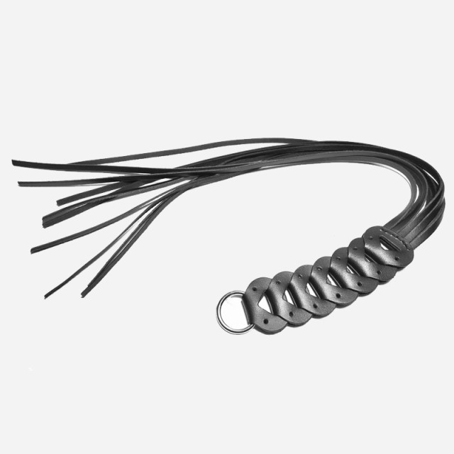 Martinet BDSM en cuir souple noir avec un manche en cuir tressé