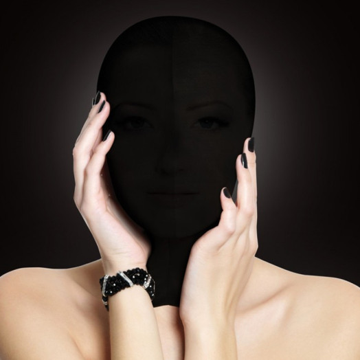 Masque cagoule bdsm en tissu noir occultant bouche nez et yeux
