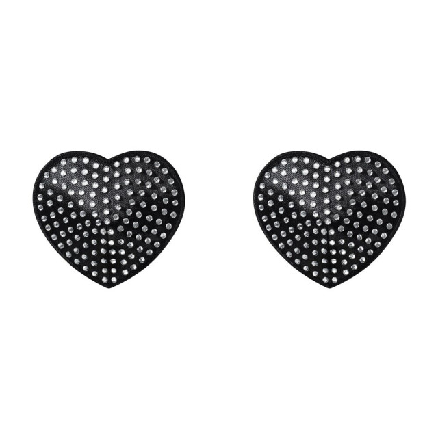 Nippies en forme de cœurs noirs qui habillent le bout des seins et subliment le décolleté