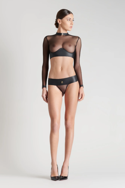 Crop-top moulant en tulle ultra transparent et wetlook, manches longues, avec soutien-gorge armaturé apportant du maintien et col montant